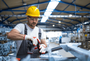 7 Reasons to Use Rugged Solutions in Manufacturing Shop Floor