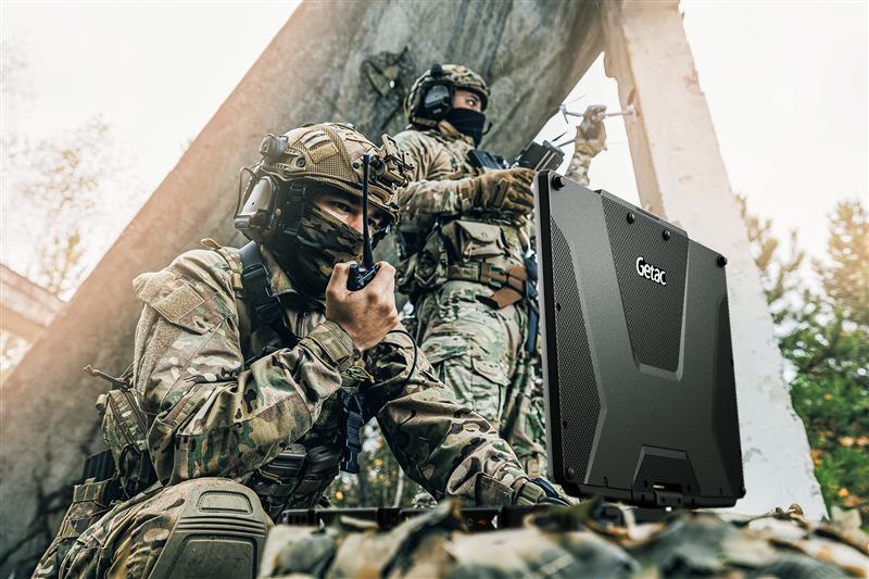 Both new devices build on their best-selling predecessors, introducing cutting-edge technology with larger screens and enhanced specifications tailored for industrial field professionals