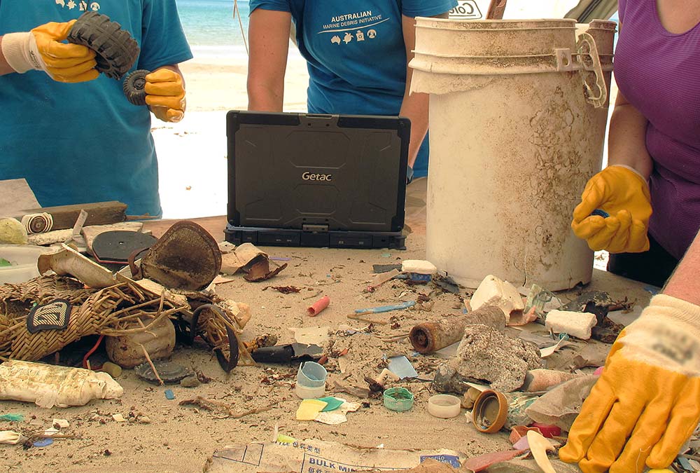  Tangaroa Blue Foundation