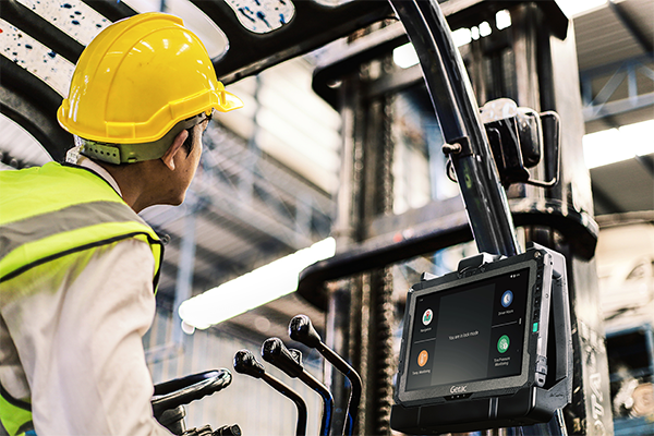 TRASPORTI & LOGISTICA