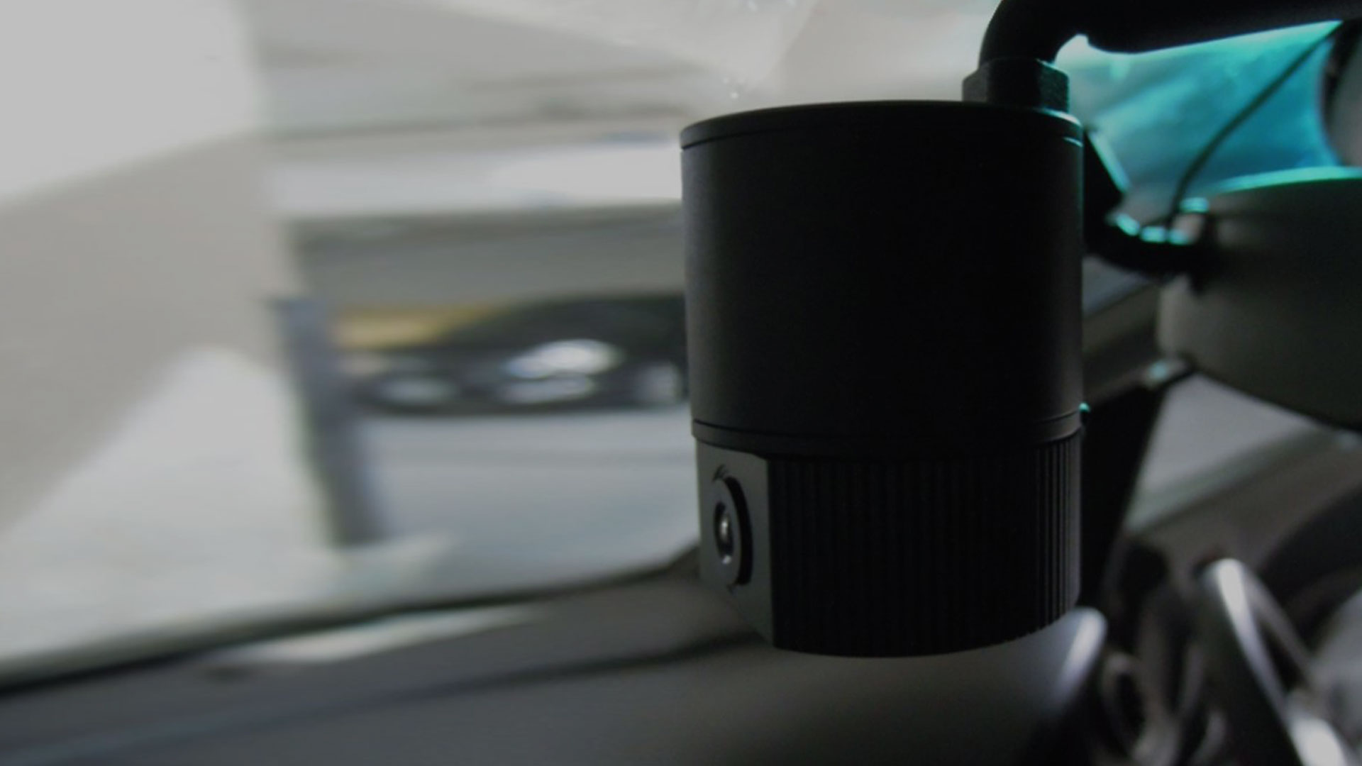 dual-lens-header2